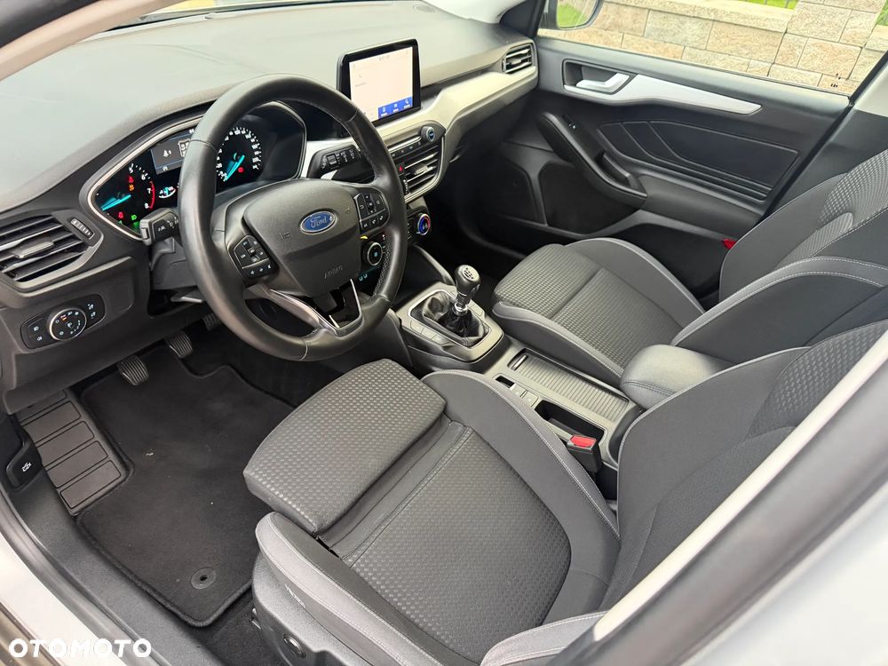 Ford Focus 1.0 EcoBoost Hybrid COOL&CONNECT DESIGN - 11