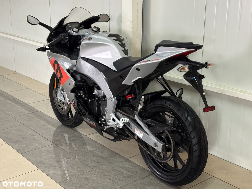 Aprilia RS - 7