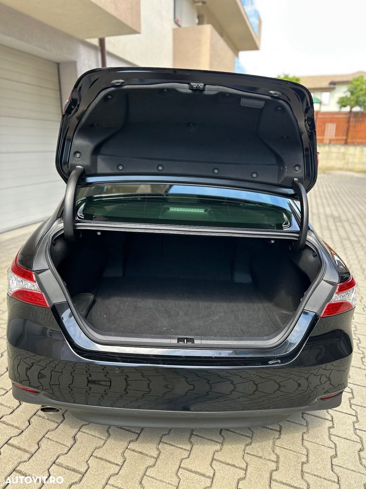 Toyota Camry 2.5 Dynamic - 10