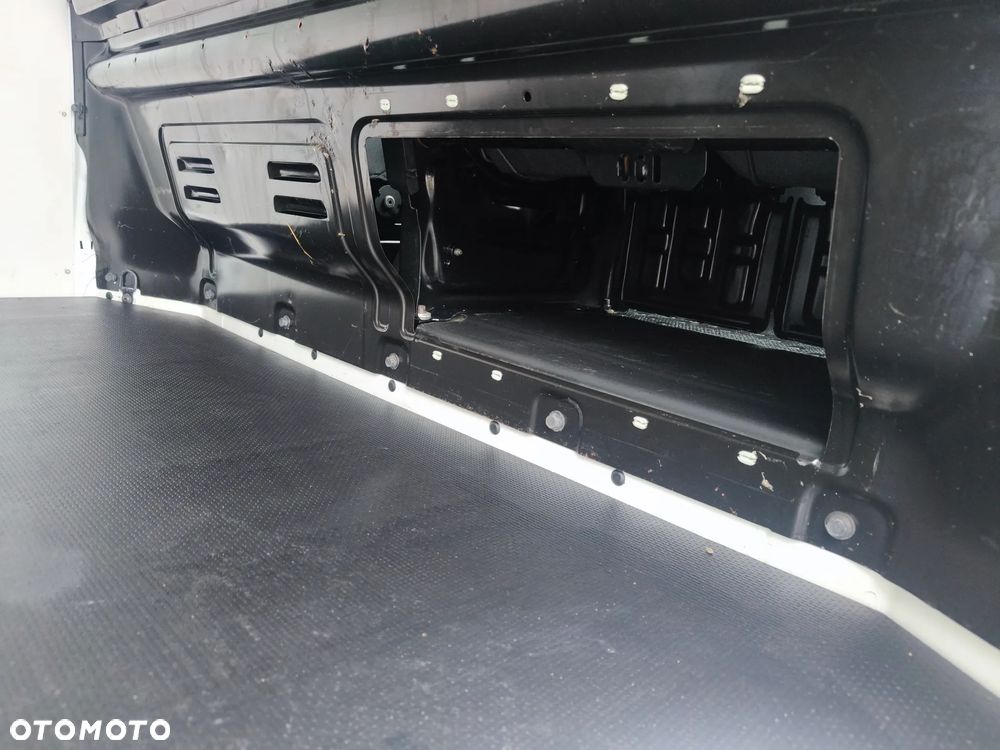 Opel Vivaro - 13