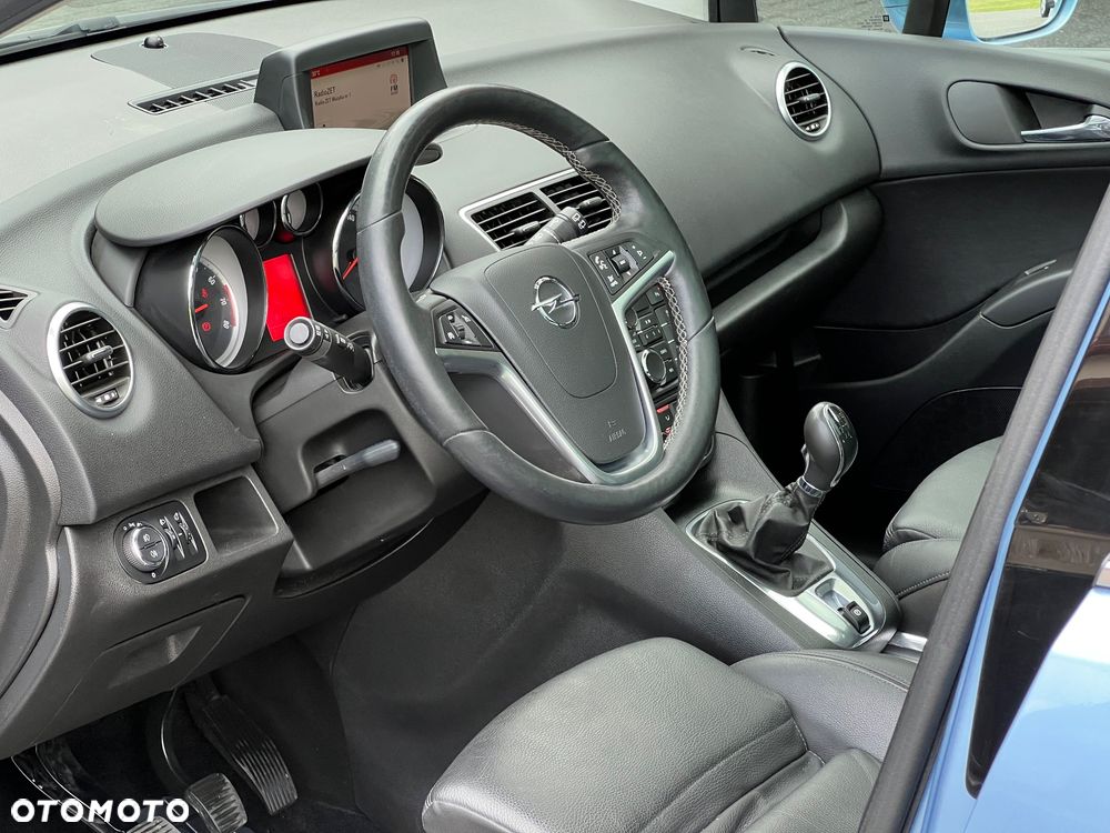 Opel Meriva 1.4 T Cosmo - 14