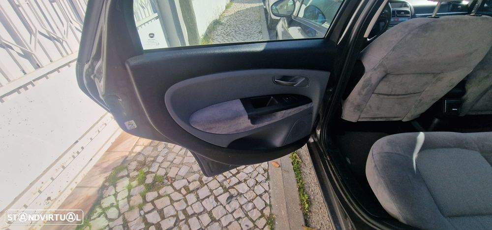 Fiat Linea 1.6 M-Jet Emotion - 16