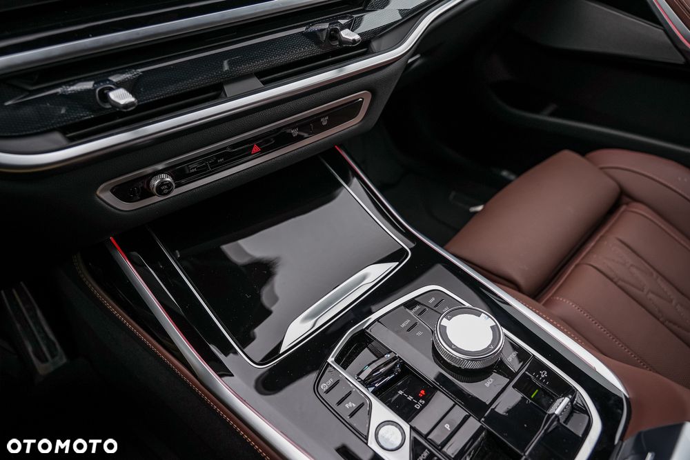 BMW X7 xDrive40d mHEV Individual Edition sport - 14