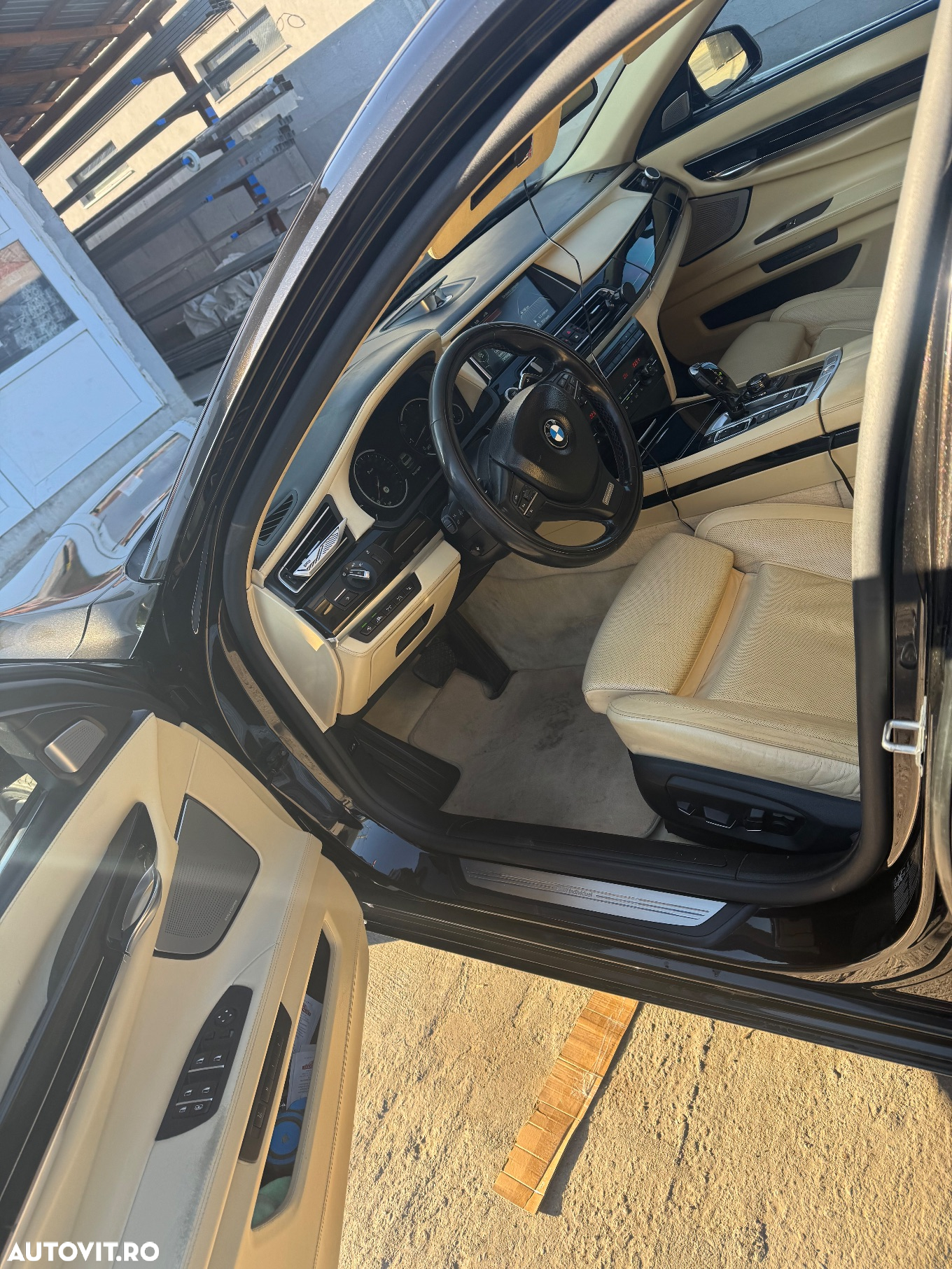 BMW Seria 7 750Ld xDrive - 23