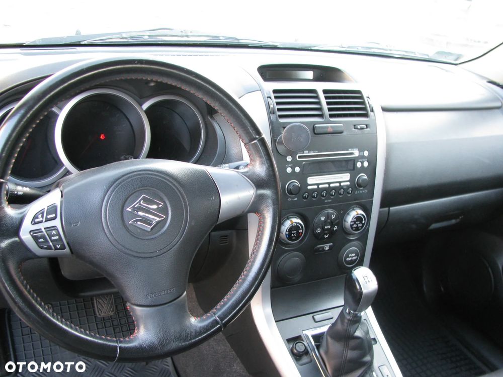 Suzuki Grand Vitara 1.6 Club - 7