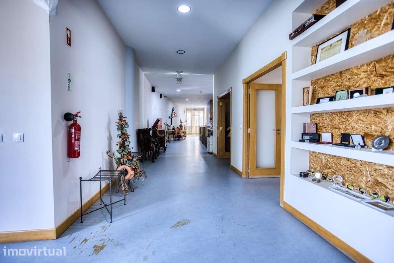 Oferta Imperdível: Descubra os Tesouros de Fátima em 21 lojas! - Grande imagem: 2/40