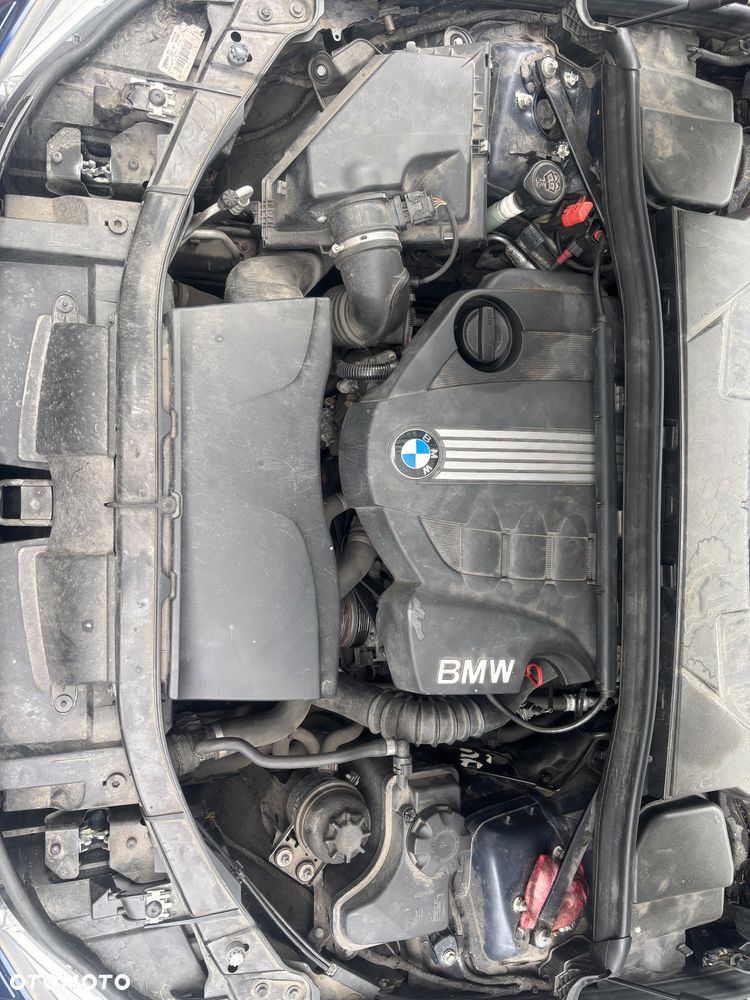 BMW X1 xDrive18d - 15
