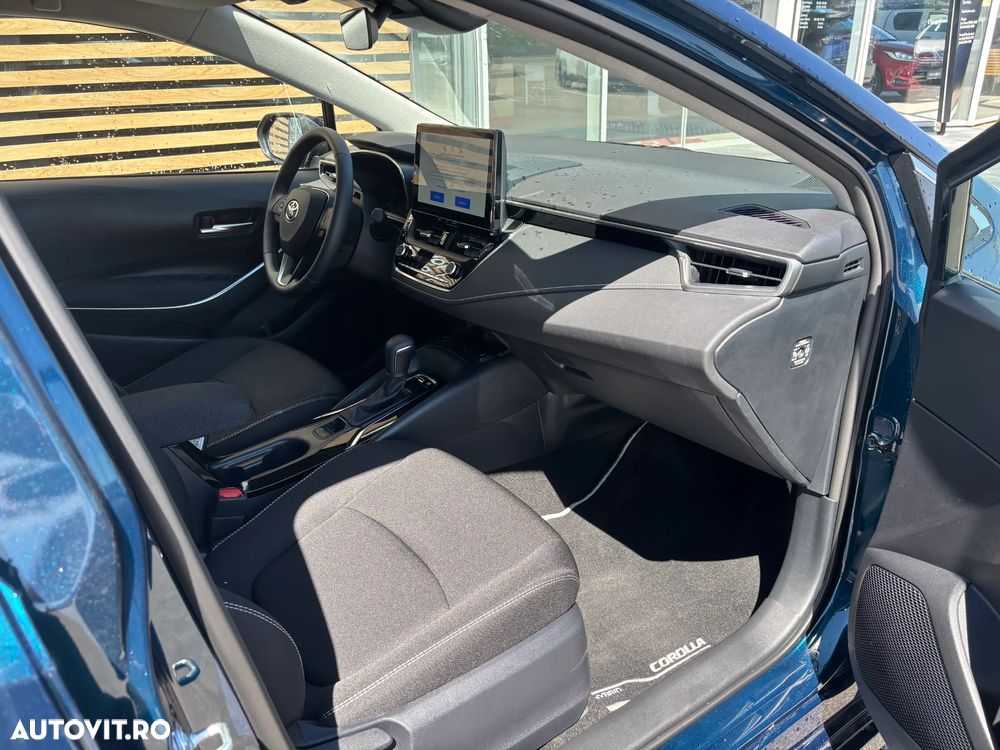Toyota Corolla 1.8 HSD Dynamic - 11