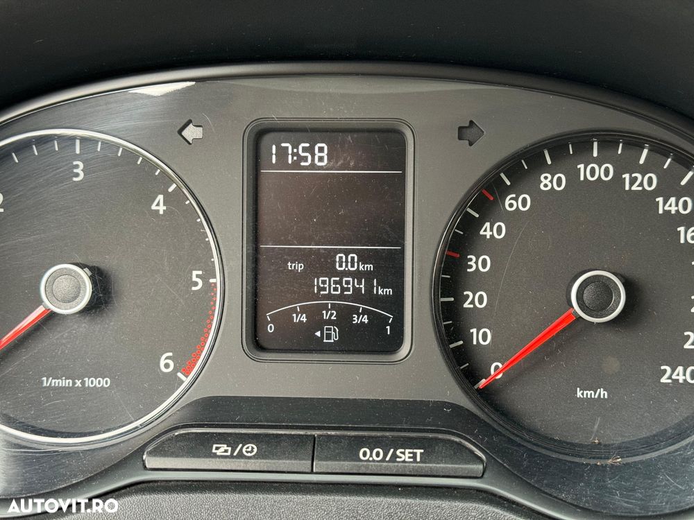 Volkswagen Amarok 2.0 TDI - 11
