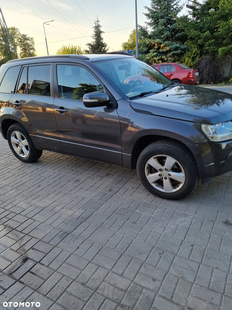 Suzuki Grand Vitara 2.4 De Luxe - 3