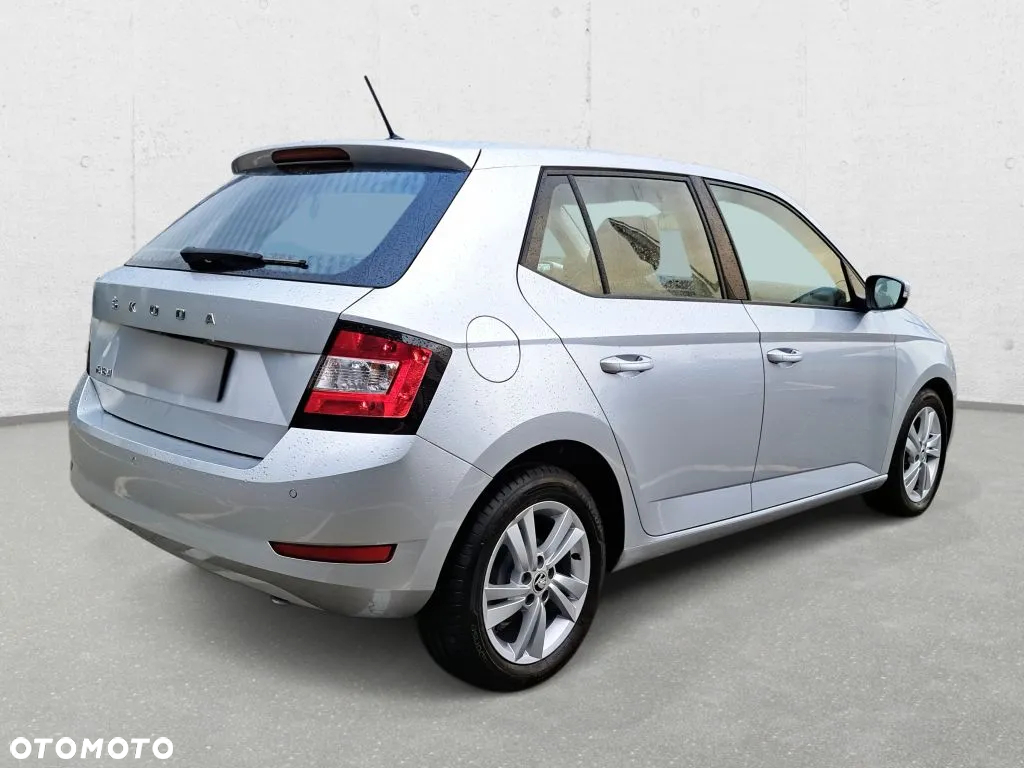 Skoda Fabia - 5