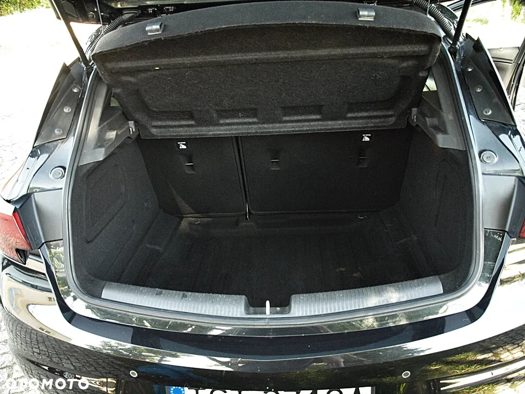Opel Astra 1.4 Turbo Business - 26