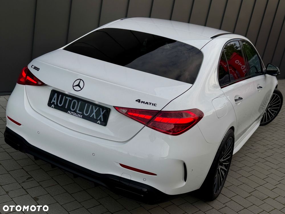 Mercedes-Benz Klasa C 300 mHEV 4-Matic AMG - 12