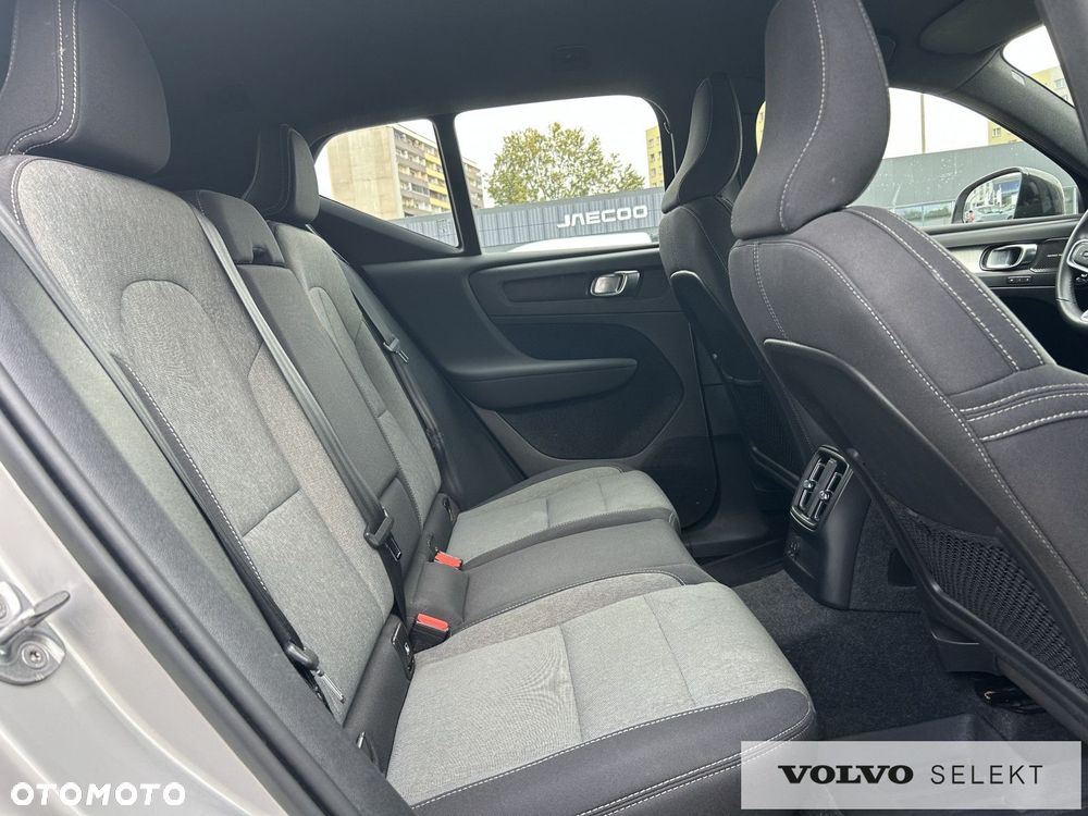 Volvo XC 40 - 22
