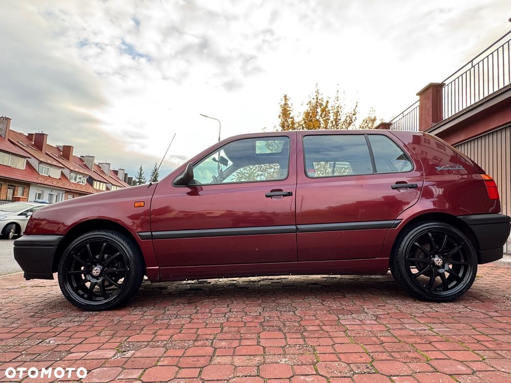 Volkswagen Golf - 8