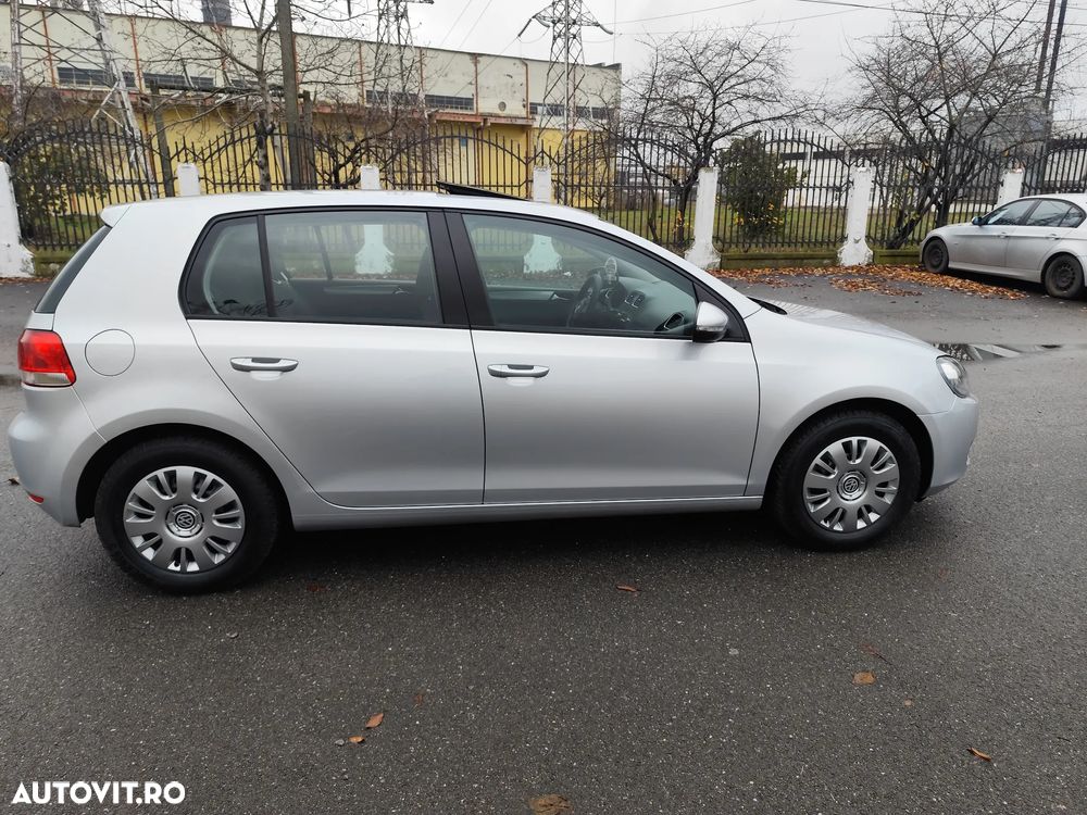 Volkswagen Golf 1.6 Comfortline - 14