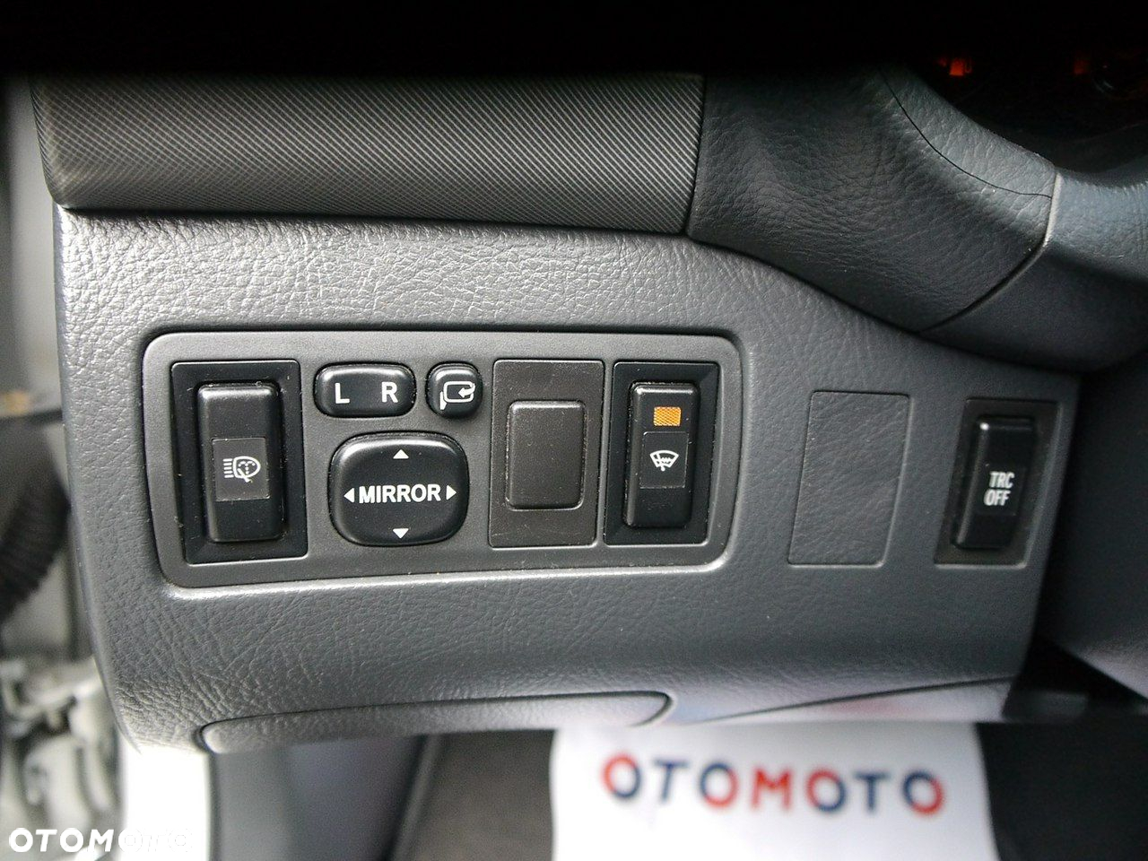 Toyota Avensis 1.8 VVT-i Sol - 29