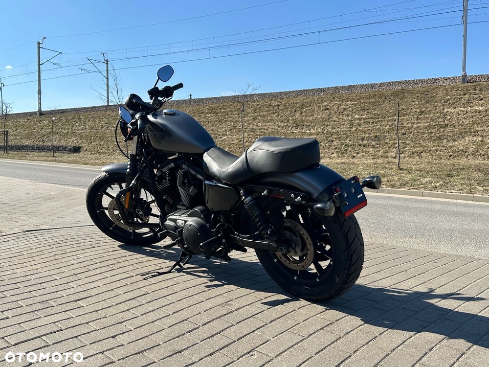 Harley-Davidson Sportster Iron 883 - 4