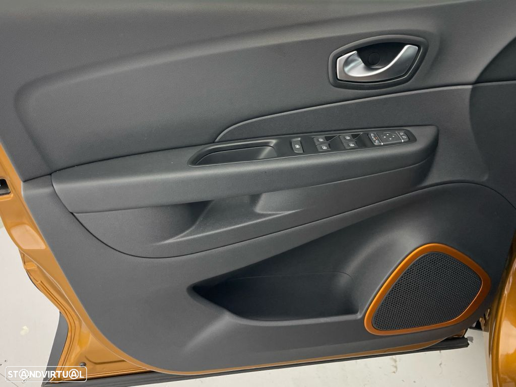 Renault Captur 1.5 dCi Exclusive - 18