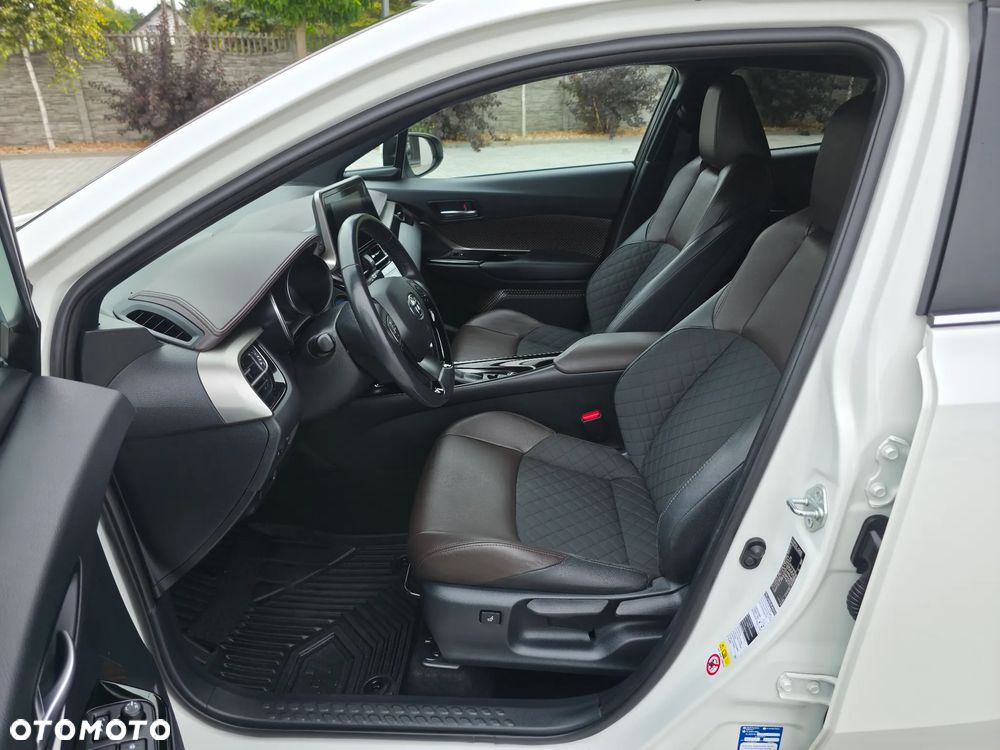 Toyota C-HR Lounge - 7