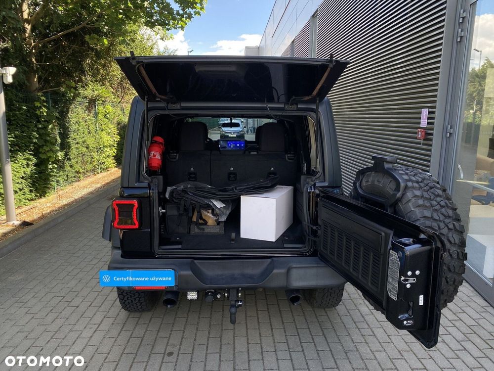 Jeep Wrangler - 19