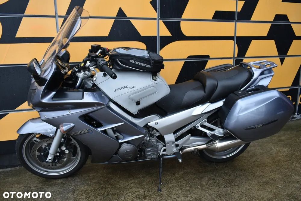 Yamaha FJR - 8