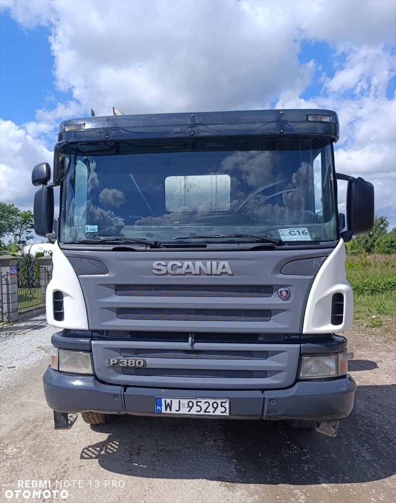 Scania P380 Liebherr 9/10 m3 - 10