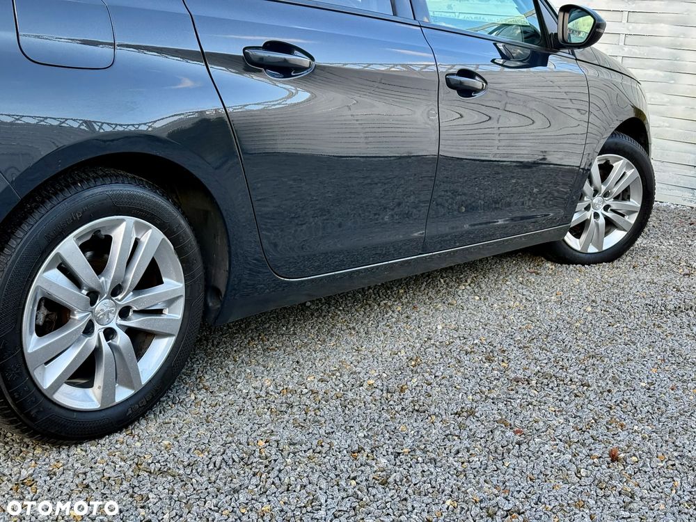 Peugeot 308 1.2 PureTech GPF Active S&S - 29