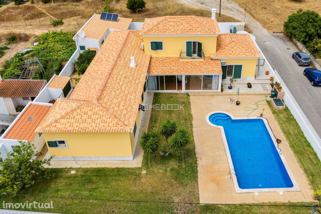 Moradia c/ 354 m² | Lote 1130 m² | Piscina e Jardim em Brejos do Assa - Grande imagem: 2/40