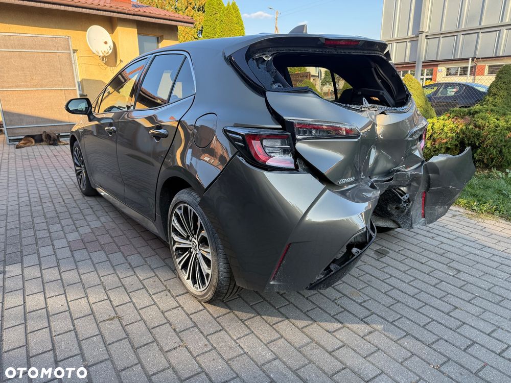 Toyota Corolla 1.8 Hybrid Business Edition - 4