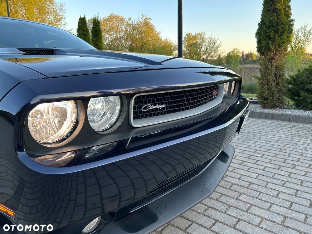 Dodge Challenger 3.5 SE - 10