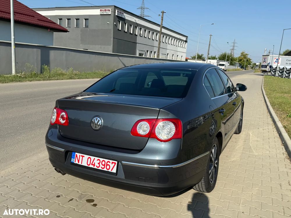 Volkswagen Passat - 5