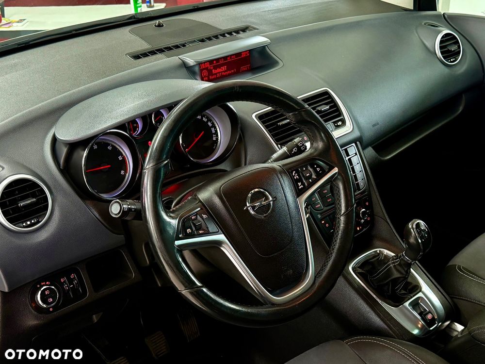 Opel Meriva - 8