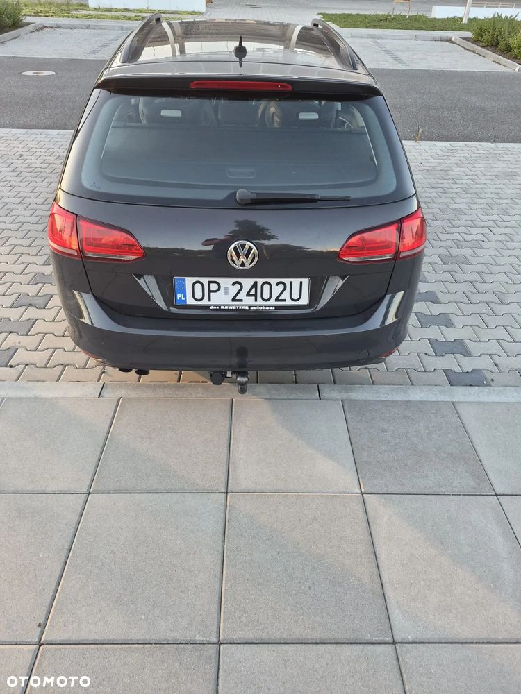 Volkswagen Golf - 6