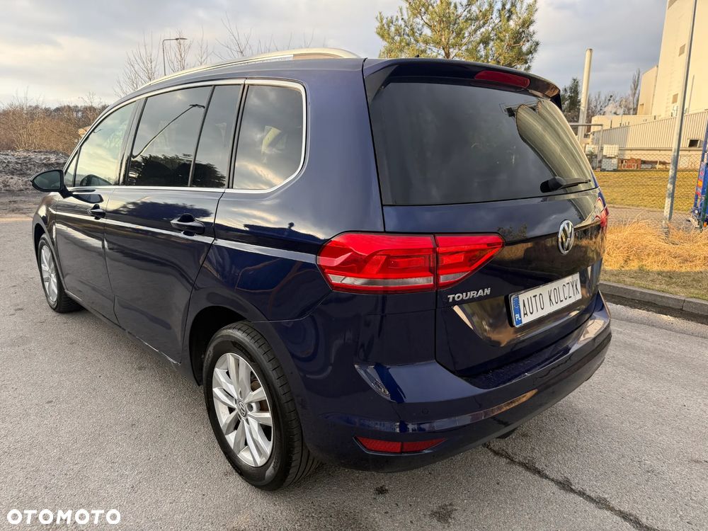 Volkswagen Touran - 5