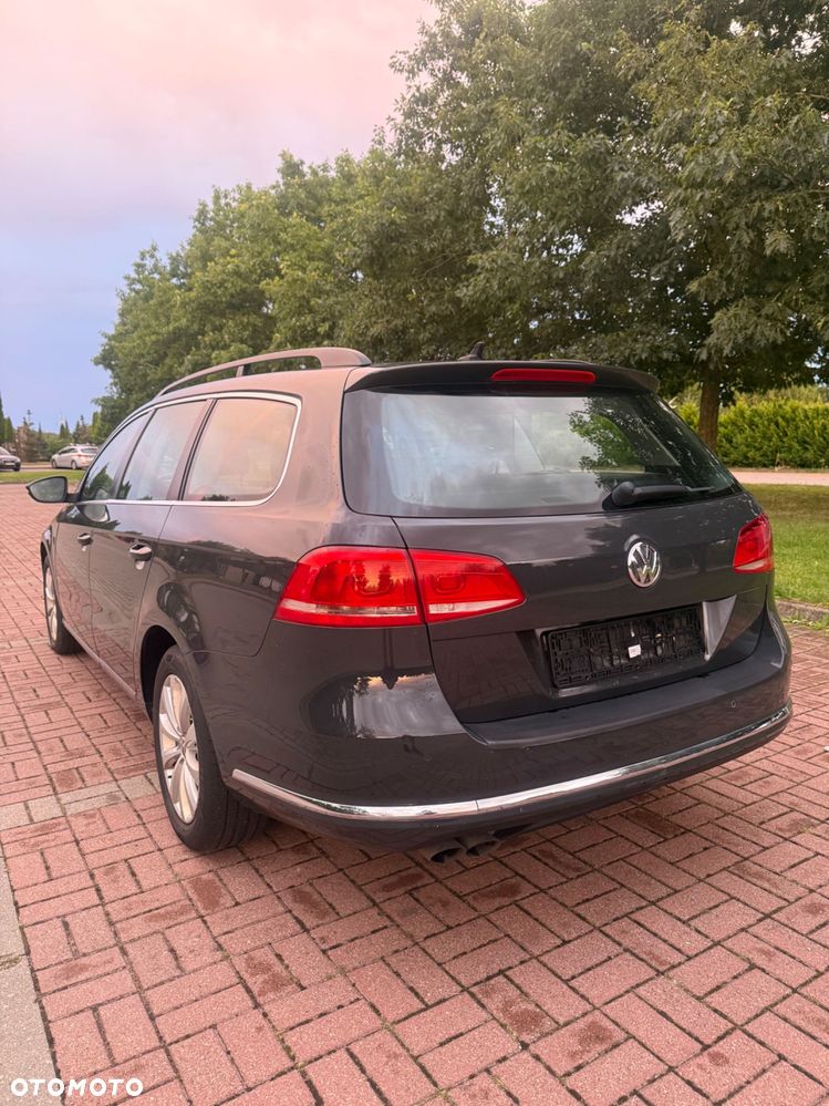Volkswagen Passat - 5