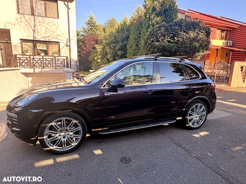 Porsche Cayenne 3.0 L V6 - 18
