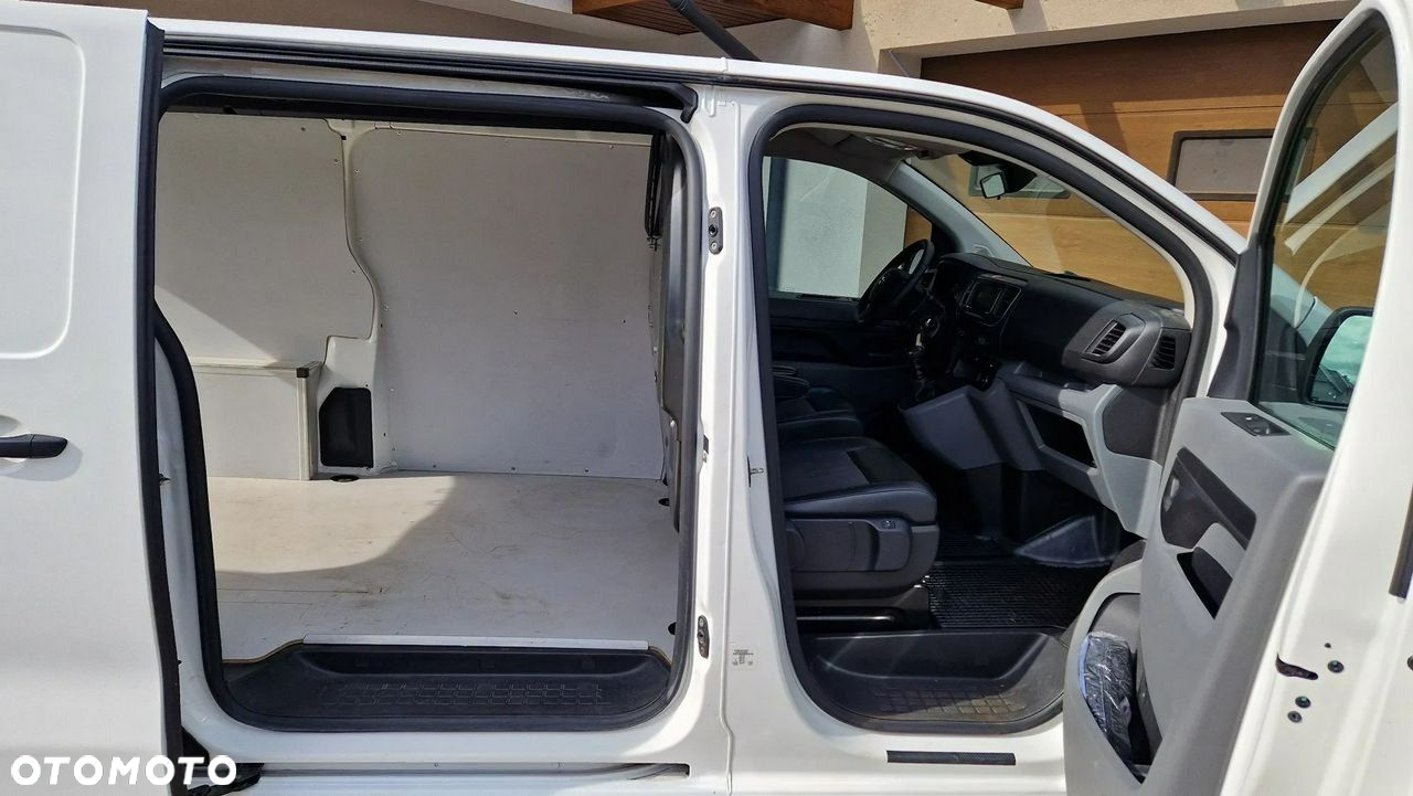 Opel Vivaro - 10