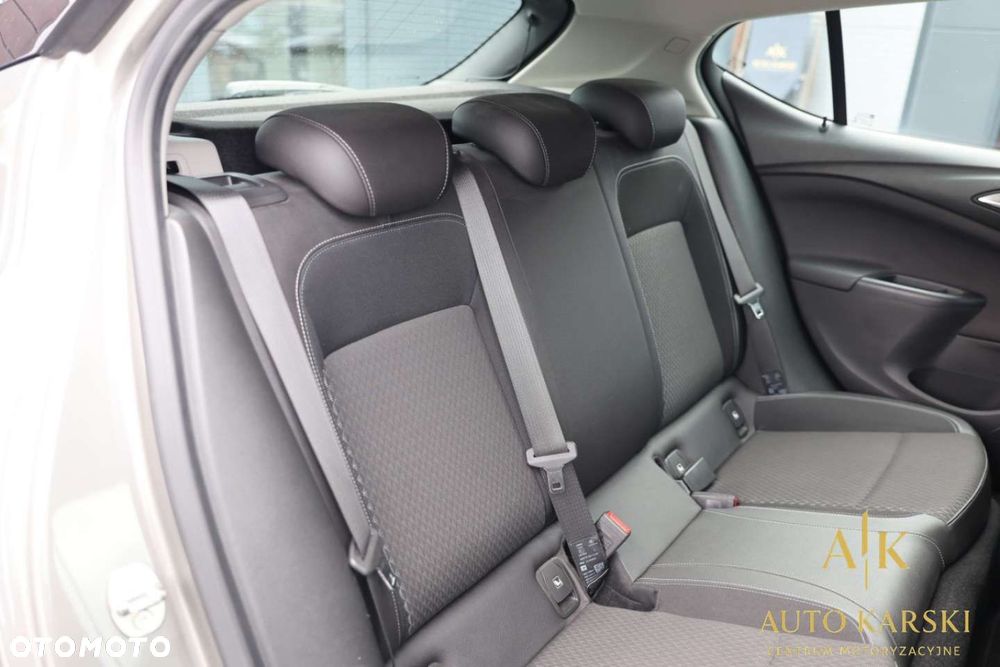 Opel Astra - 36