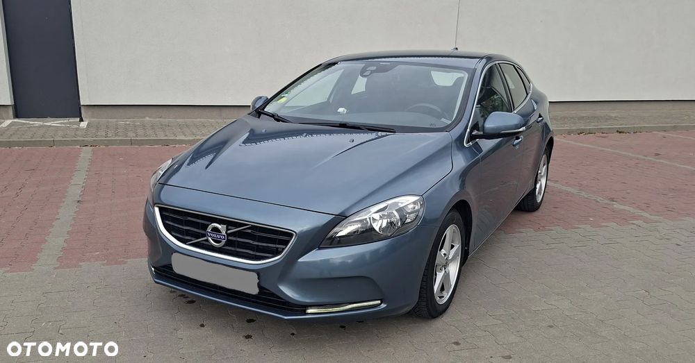Volvo V40 D2 Momentum - 1
