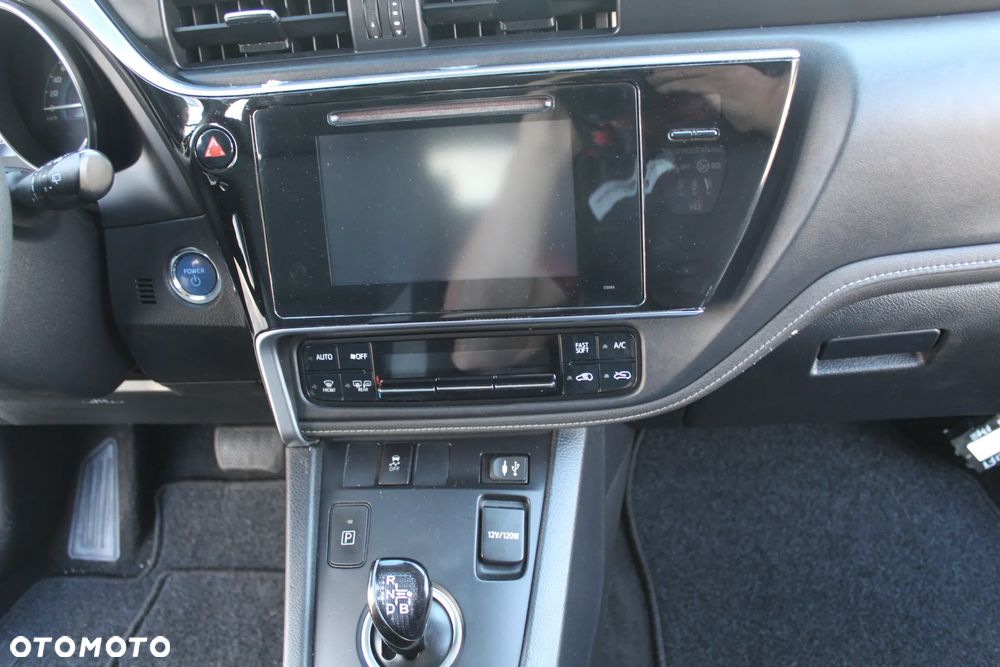 Toyota Auris - 9