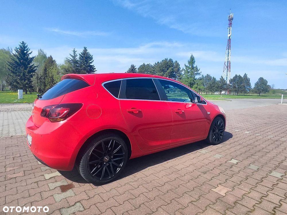 Opel Astra IV 1.6 T Cosmo - 6