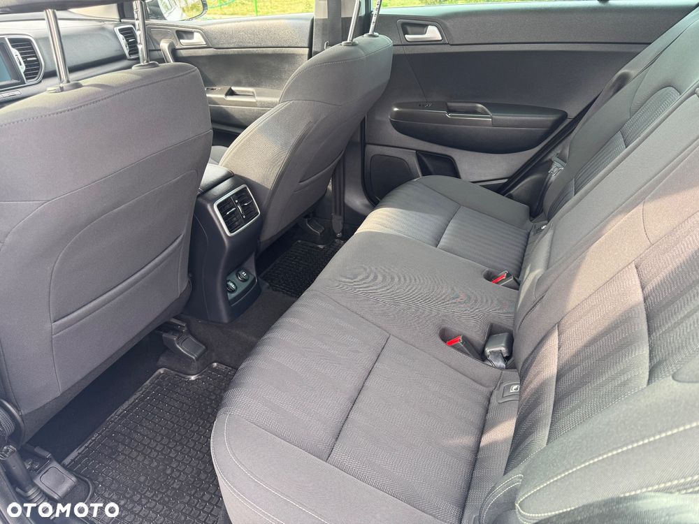 Kia Sportage 1.6 GDI M 2WD - 24
