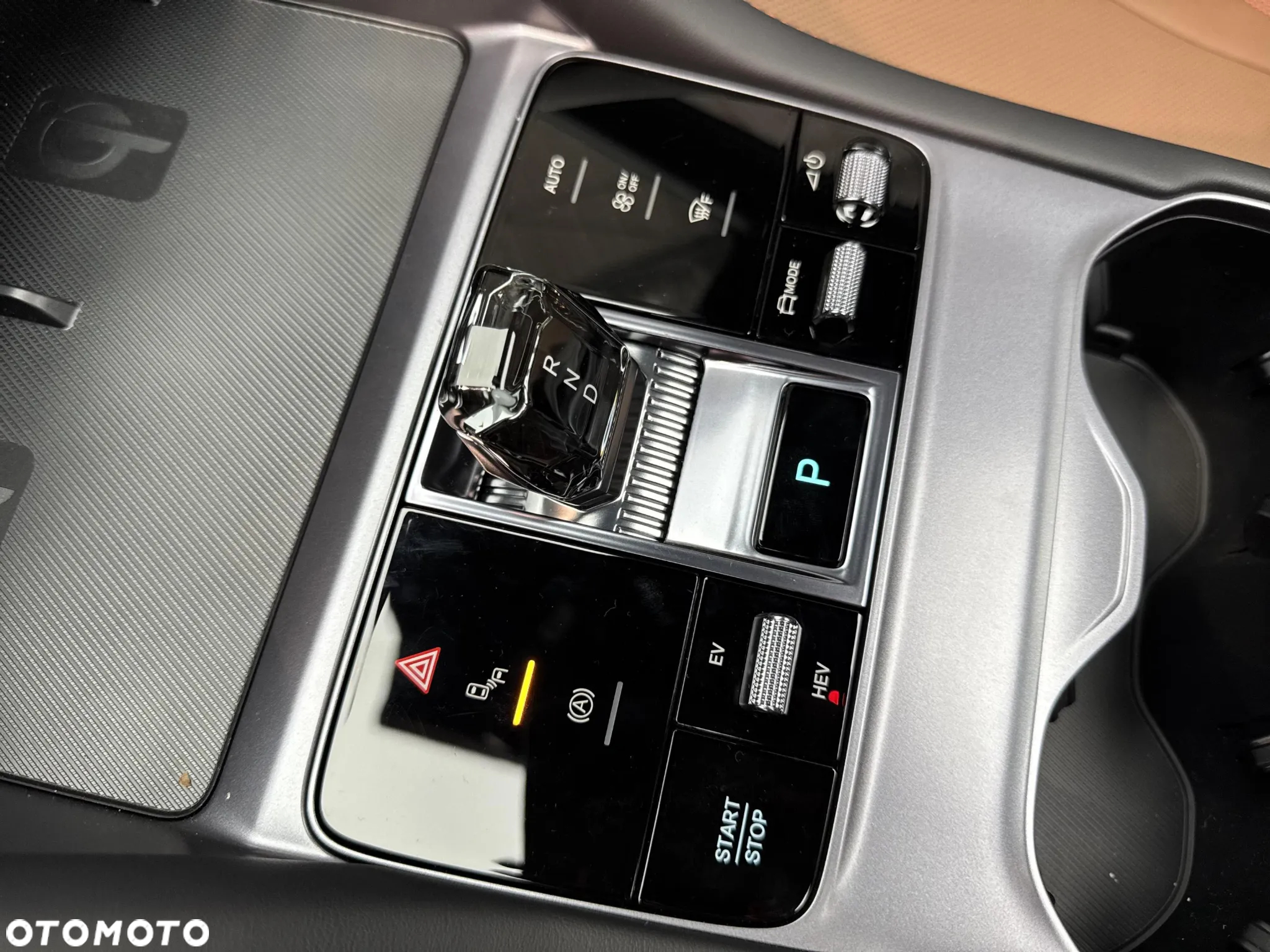 BYD Seal U 1.5T DM-i Design AWD - 31