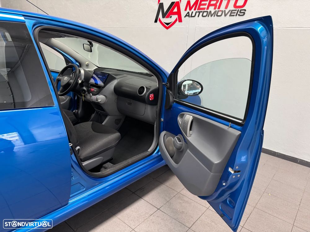 Toyota Aygo CoolBlue - 15