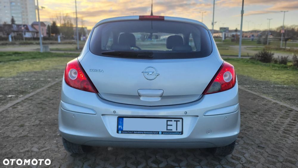 Opel Corsa 1.4 16V Enjoy - 6