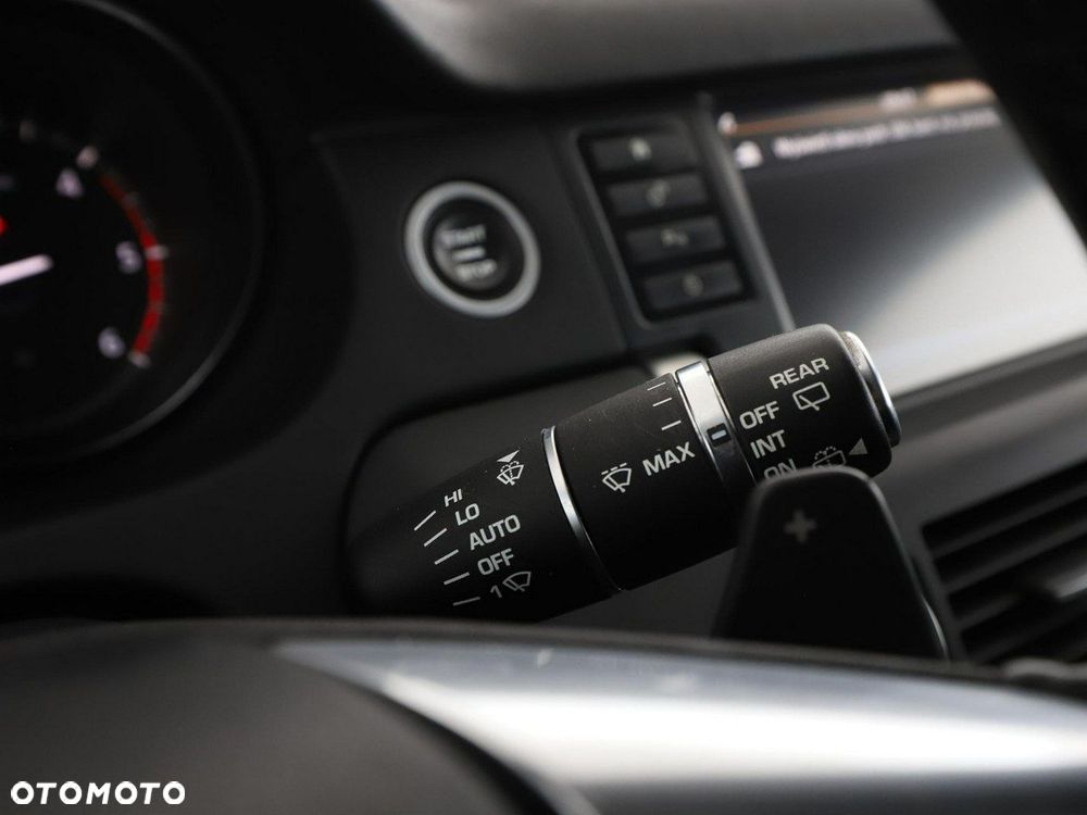 Land Rover Discovery Sport 2.0 TD4 Pure - 32