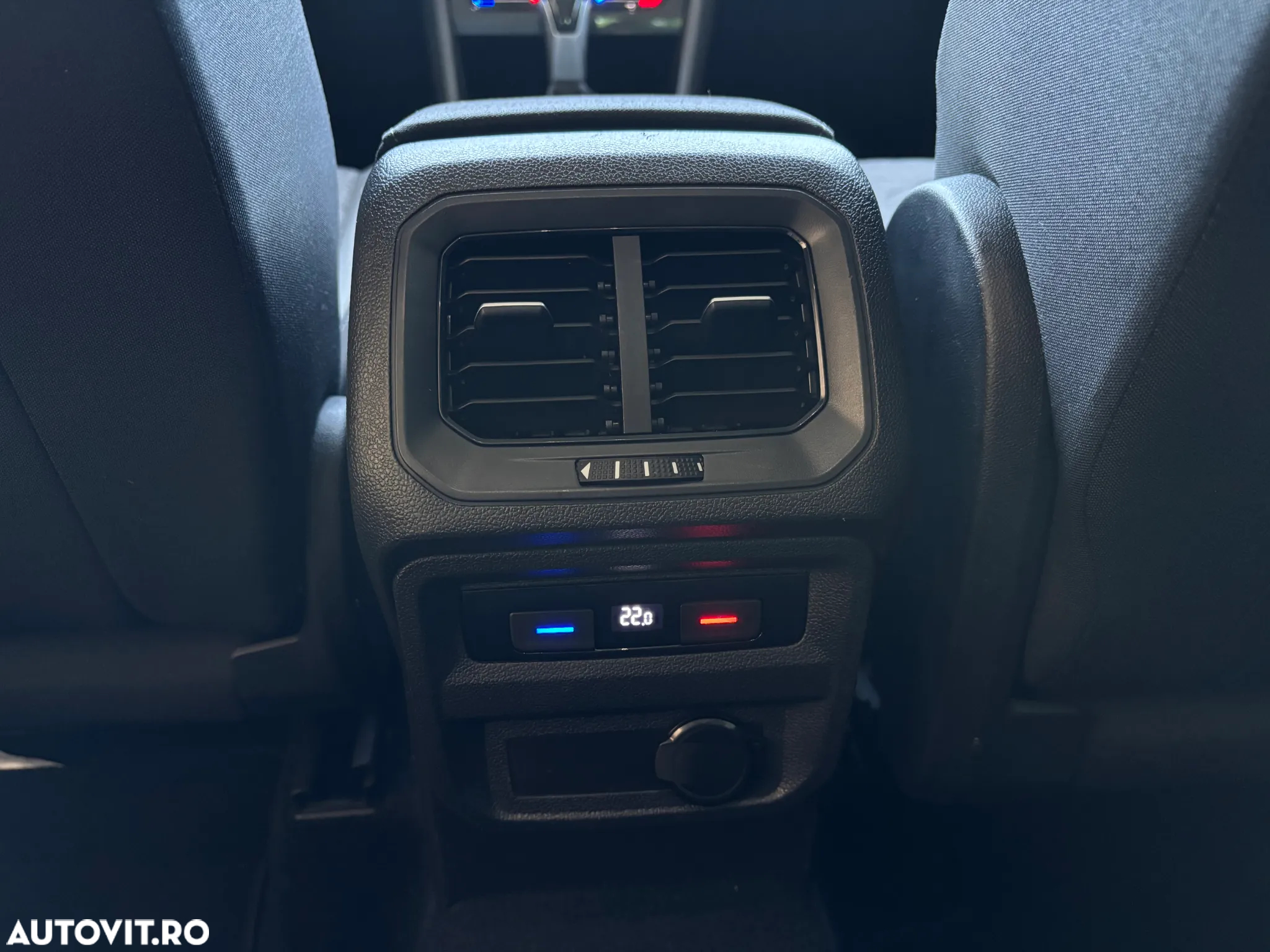 Volkswagen Tiguan 2.0 TDI DPF DSG Comfortline - 39
