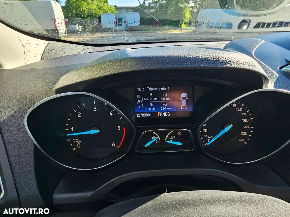 Ford Kuga 2.0 TDCi Powershift 4WD Titanium - 8