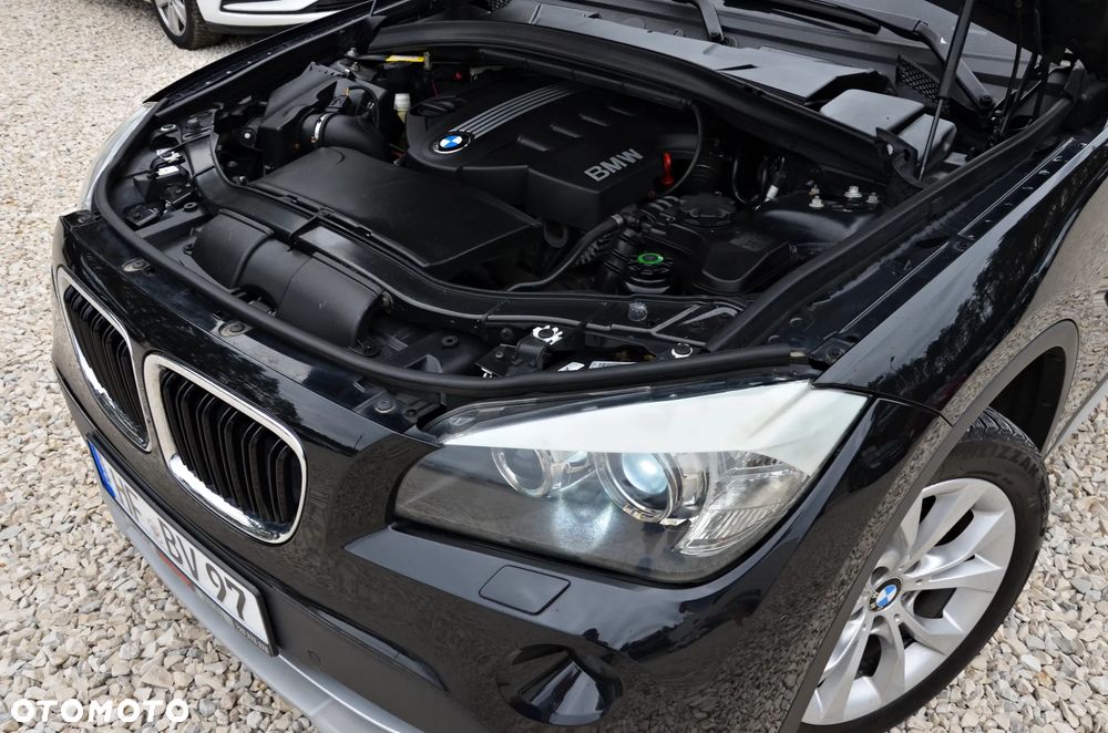 BMW X1 sDrive18d Sport Line - 38